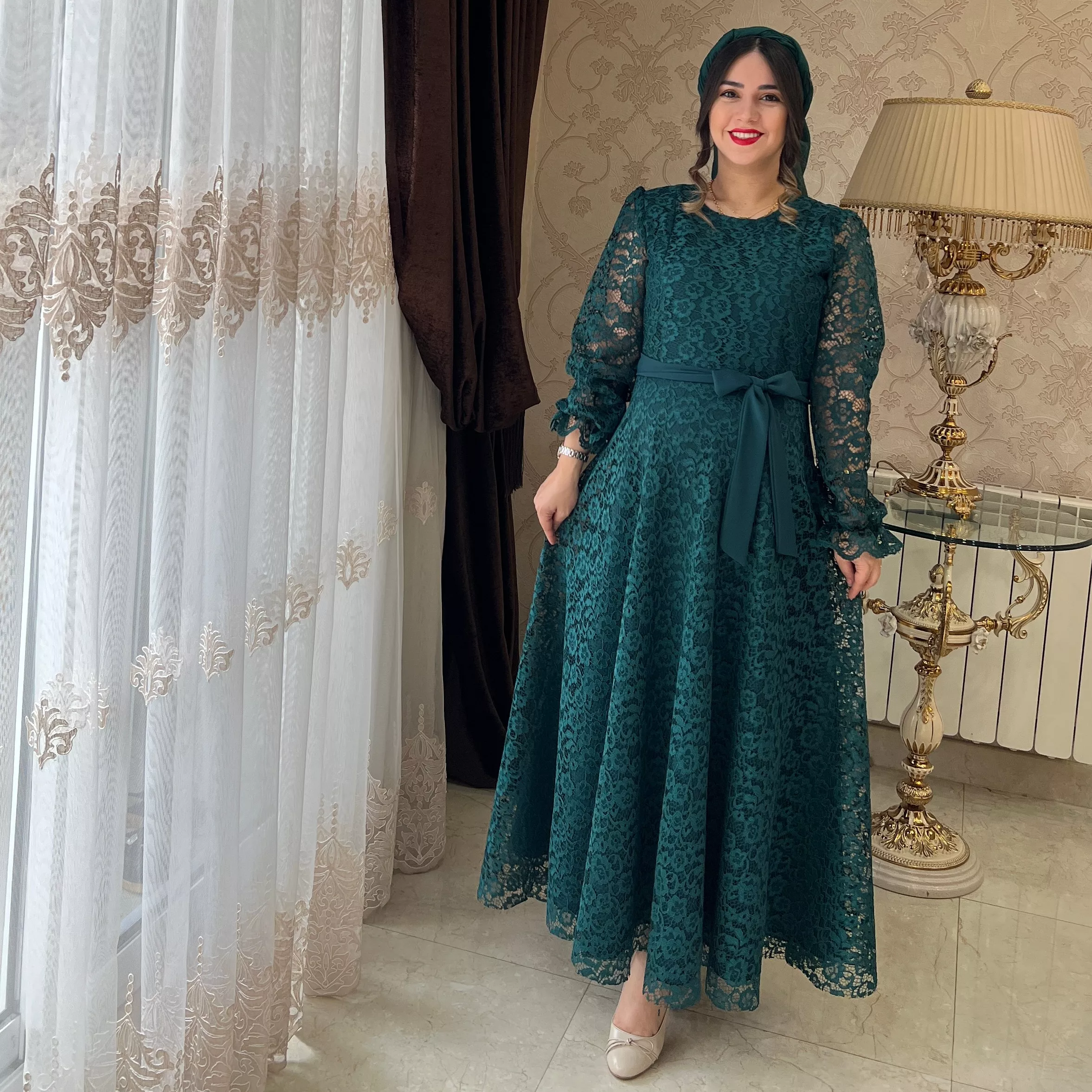 خرید پیراهن هلن قد ۱۳۵-۱۳۰ بند کمر دارد 