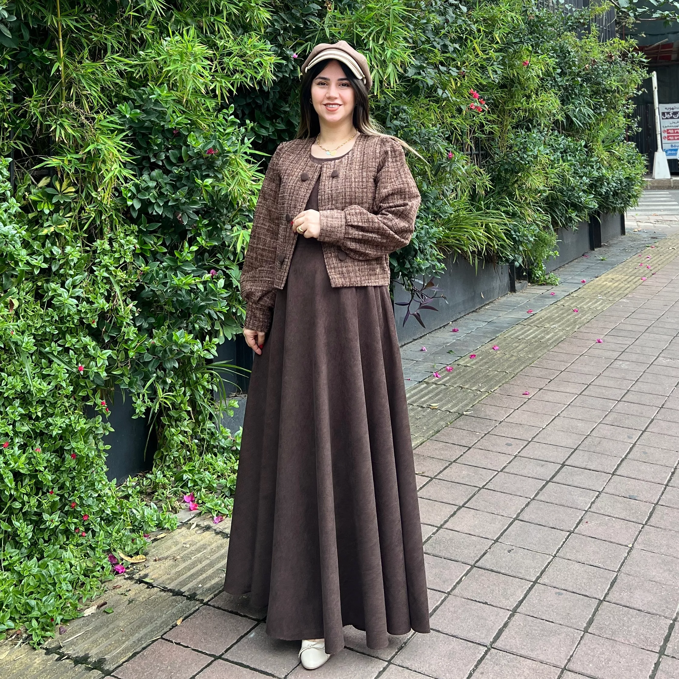 خرید کت و سرافان موکا قد ۱۳۵ بلن کمر دارد 