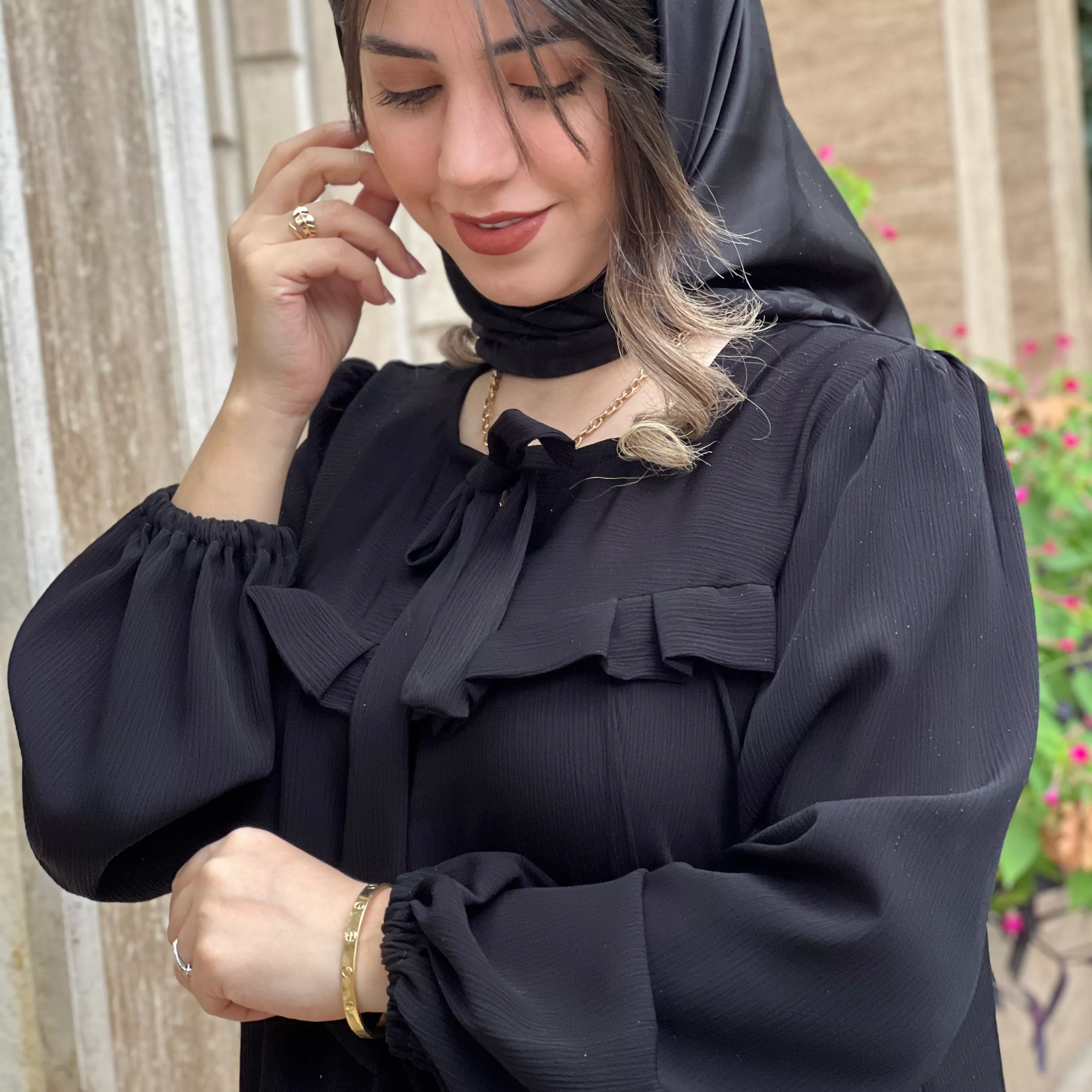 خرید پیراهن کریشه اندونزی مشکی قد ۱۳۵ بند کمر دارد 