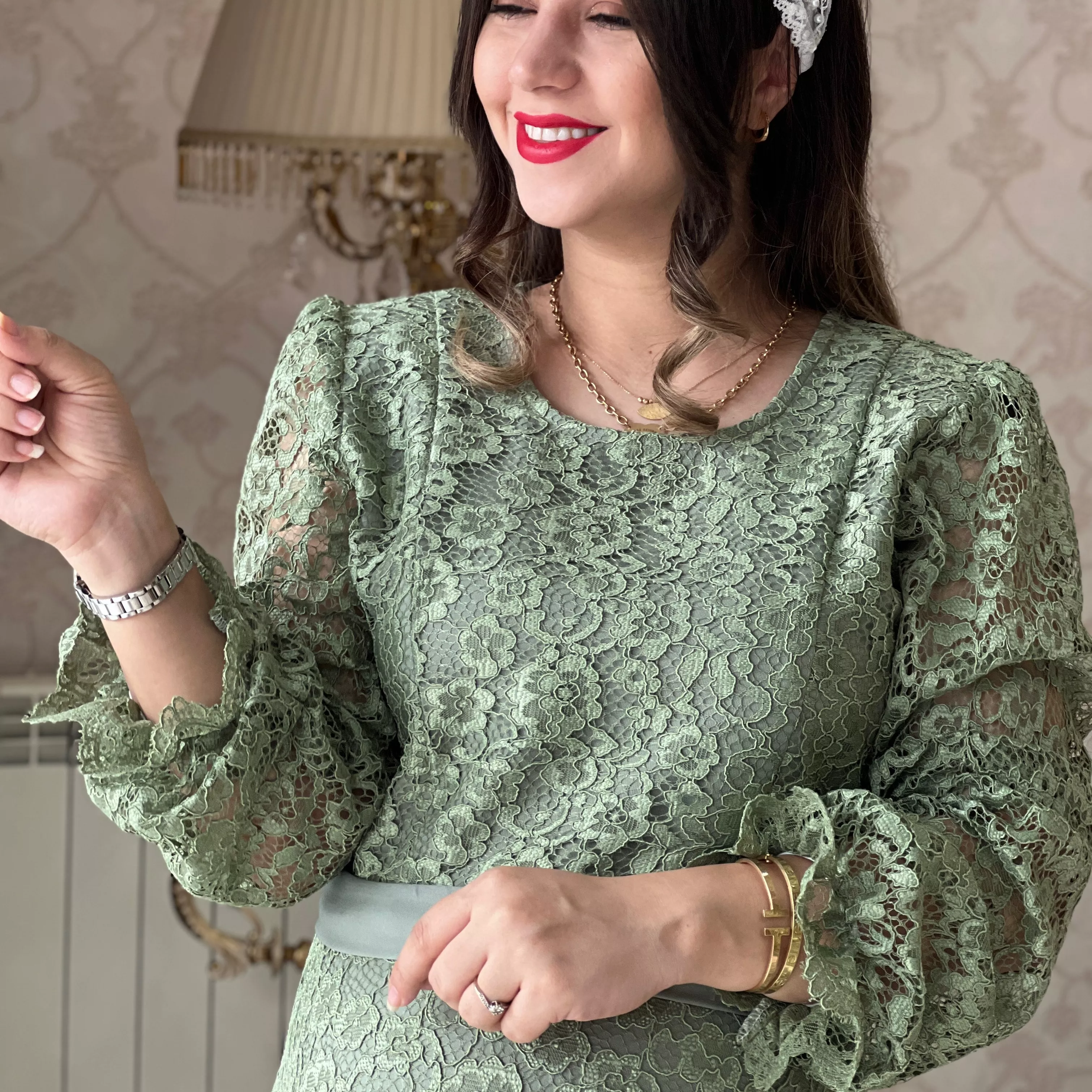 خرید پیراهن ماهور رنگ سبز ماچا قد ۱۳۰ بند کمر دارد 