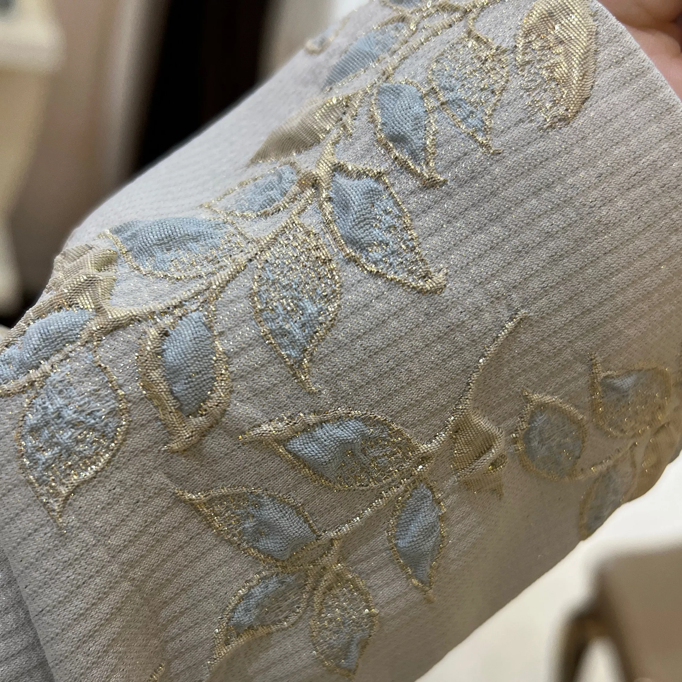 خرید کت و سرافان شکوفه ابی قد ۱۳۵ بند کمر دارد 