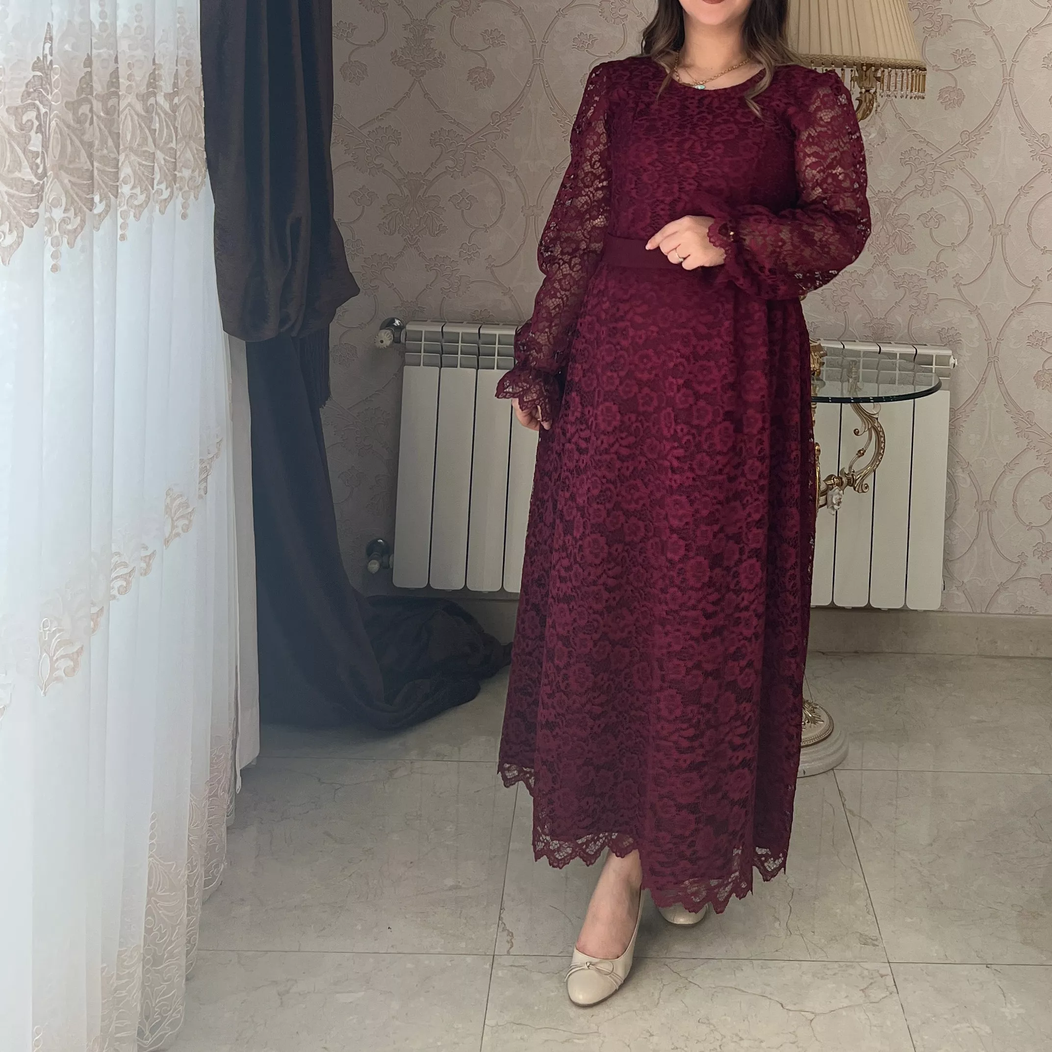 خرید پیراهن گیپور  نیکی  استر دارد قد 125 بند کمر دارد 