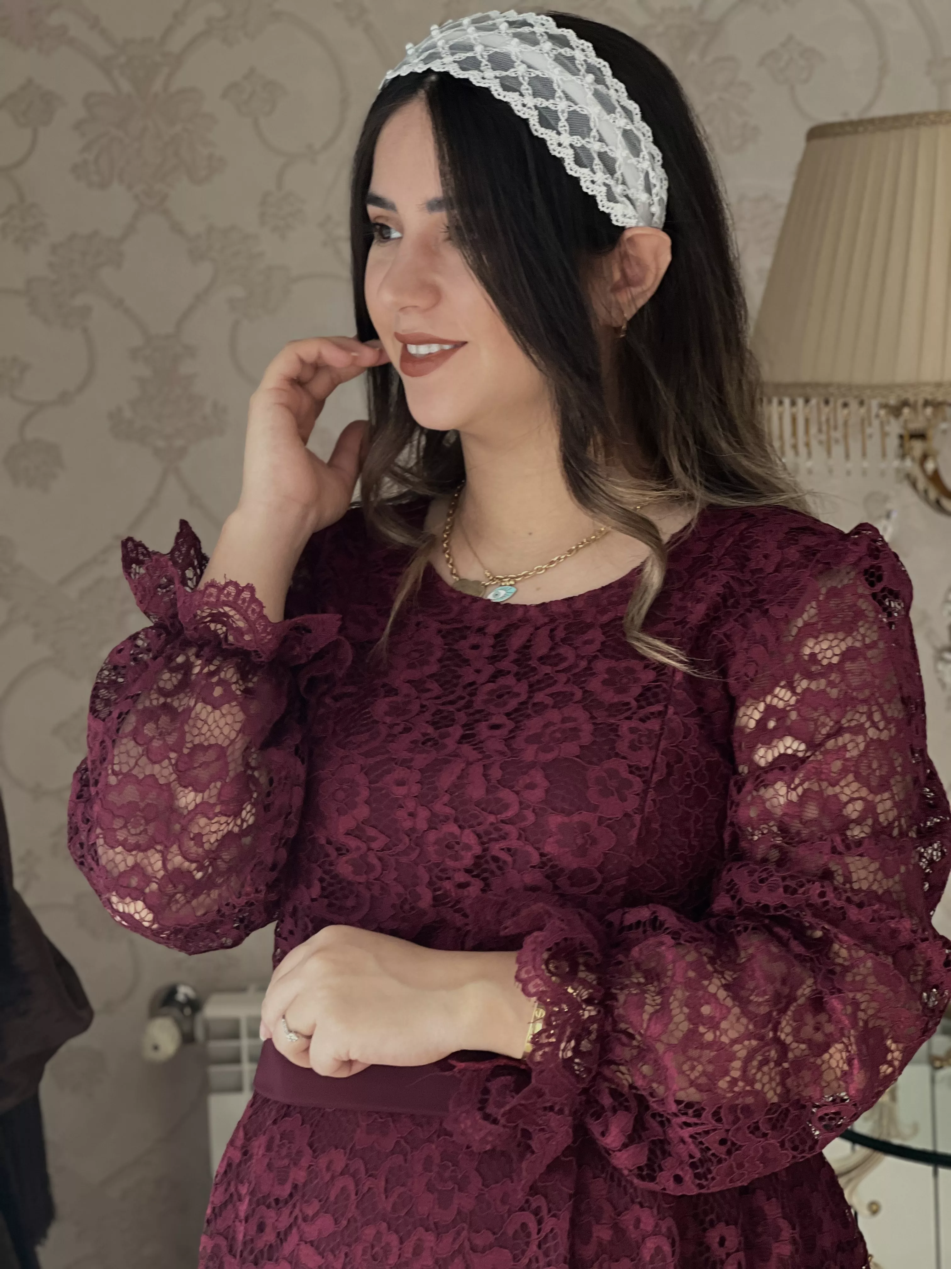 خرید پیراهن گیپور  نیکی  استر دارد قد 125 بند کمر دارد 