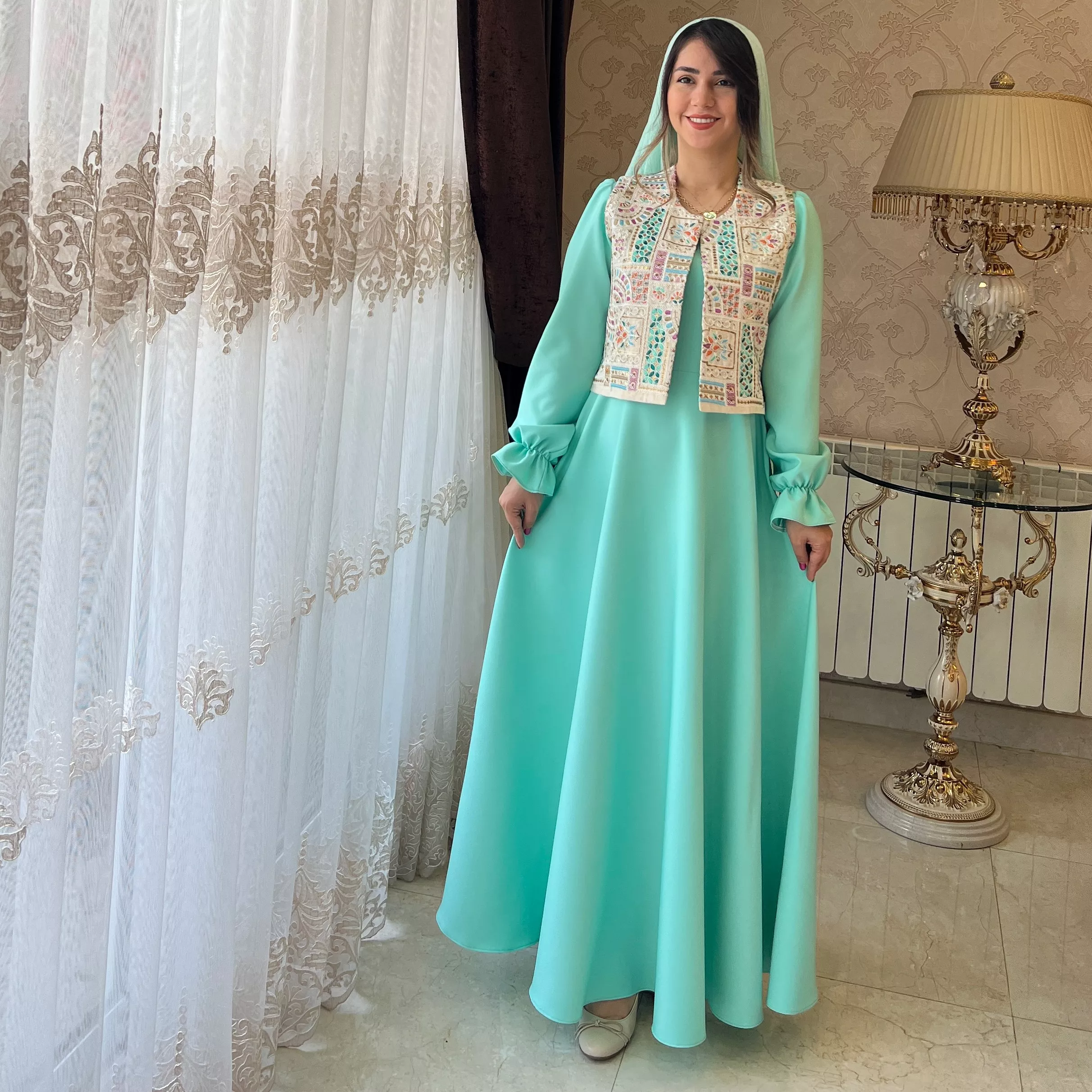 خرید پیراهن و وست فیروزه  قد ۱۳۵ بند کمر دارد 
