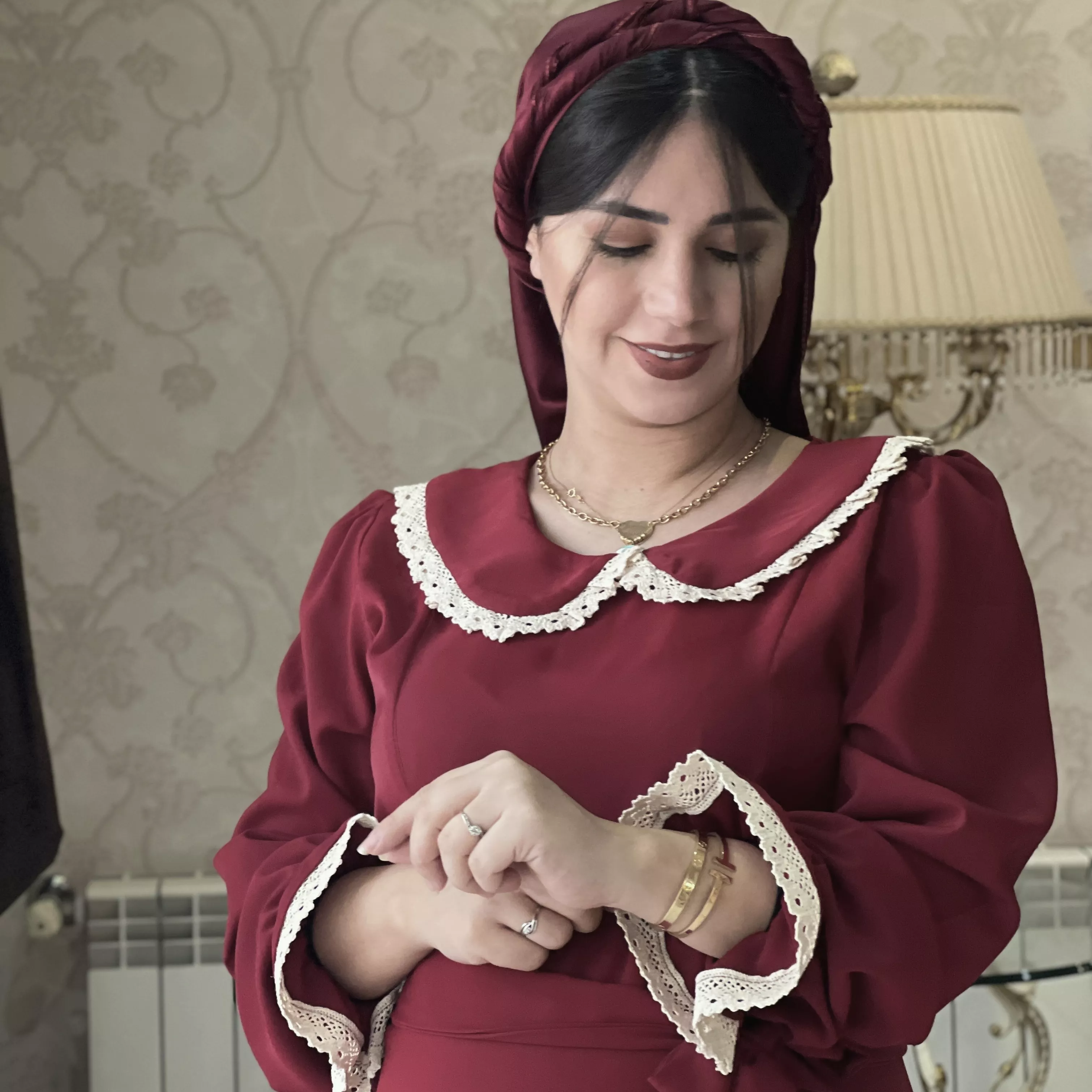 خرید پیراهن درین قد ۱۳۵ سانت جنس کرپ الیزه بند کمر دارد 