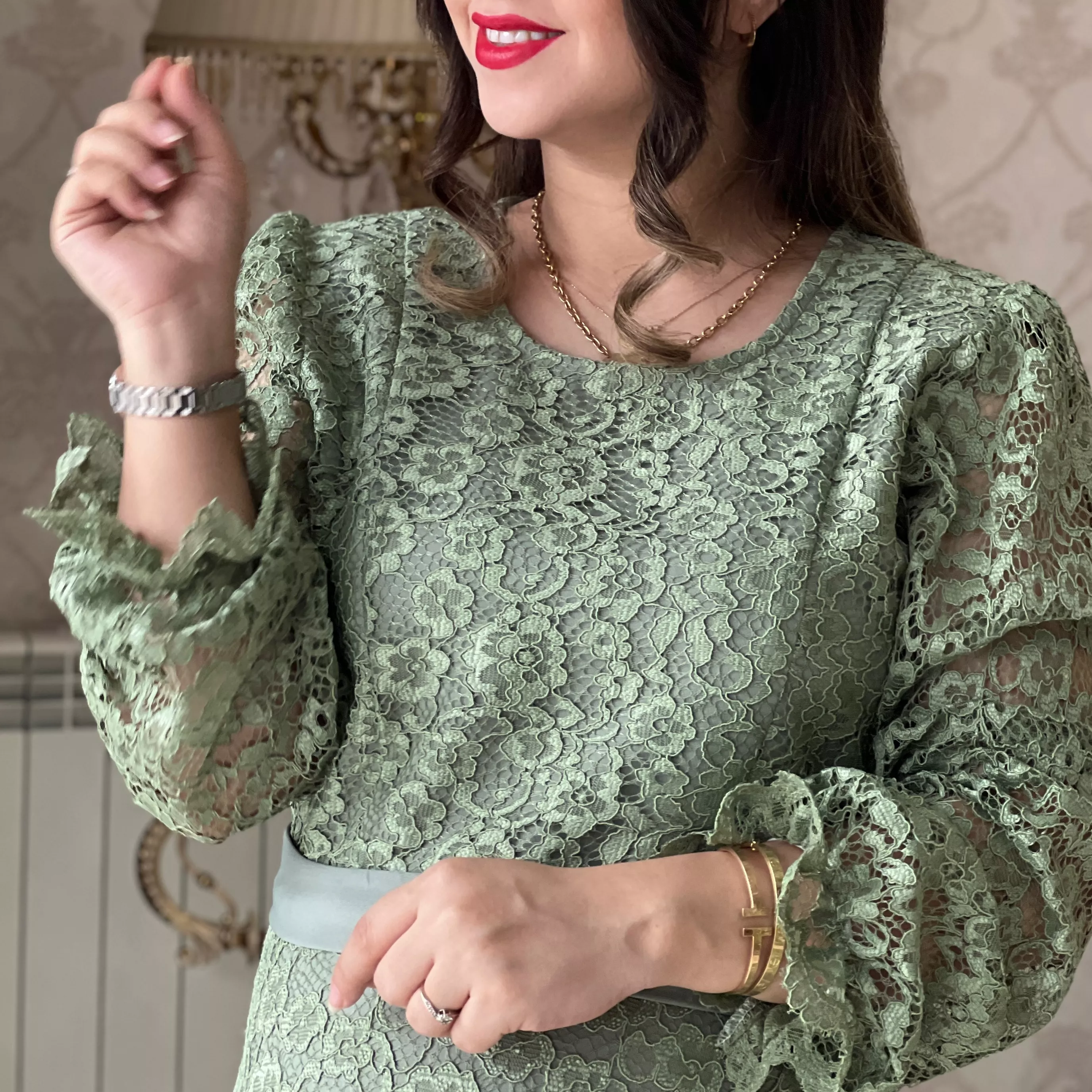 خرید پیراهن ماهور رنگ سبز ماچا قد ۱۳۰ بند کمر دارد 