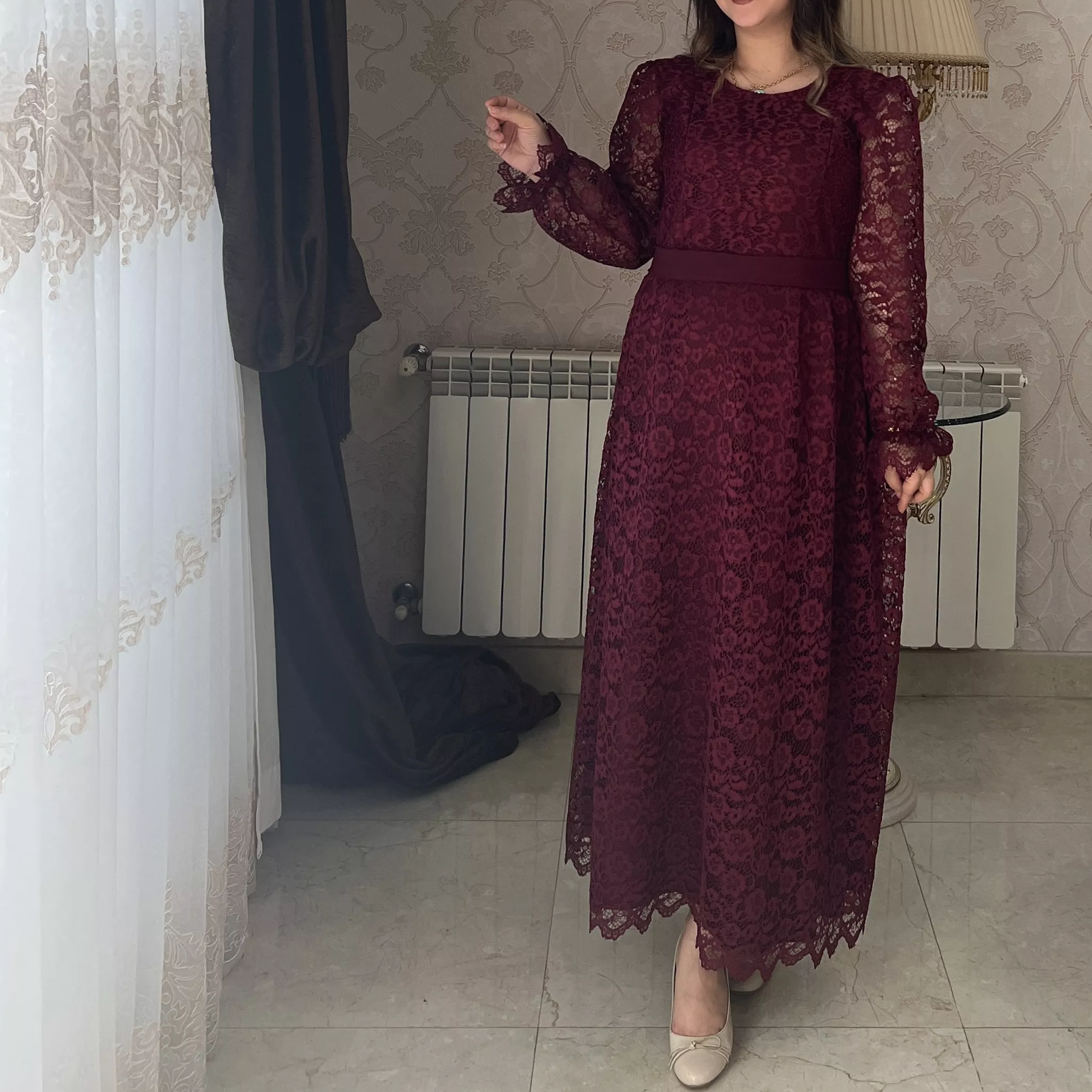 خرید پیراهن گیپور  نیکی  استر دارد قد 125 بند کمر دارد 