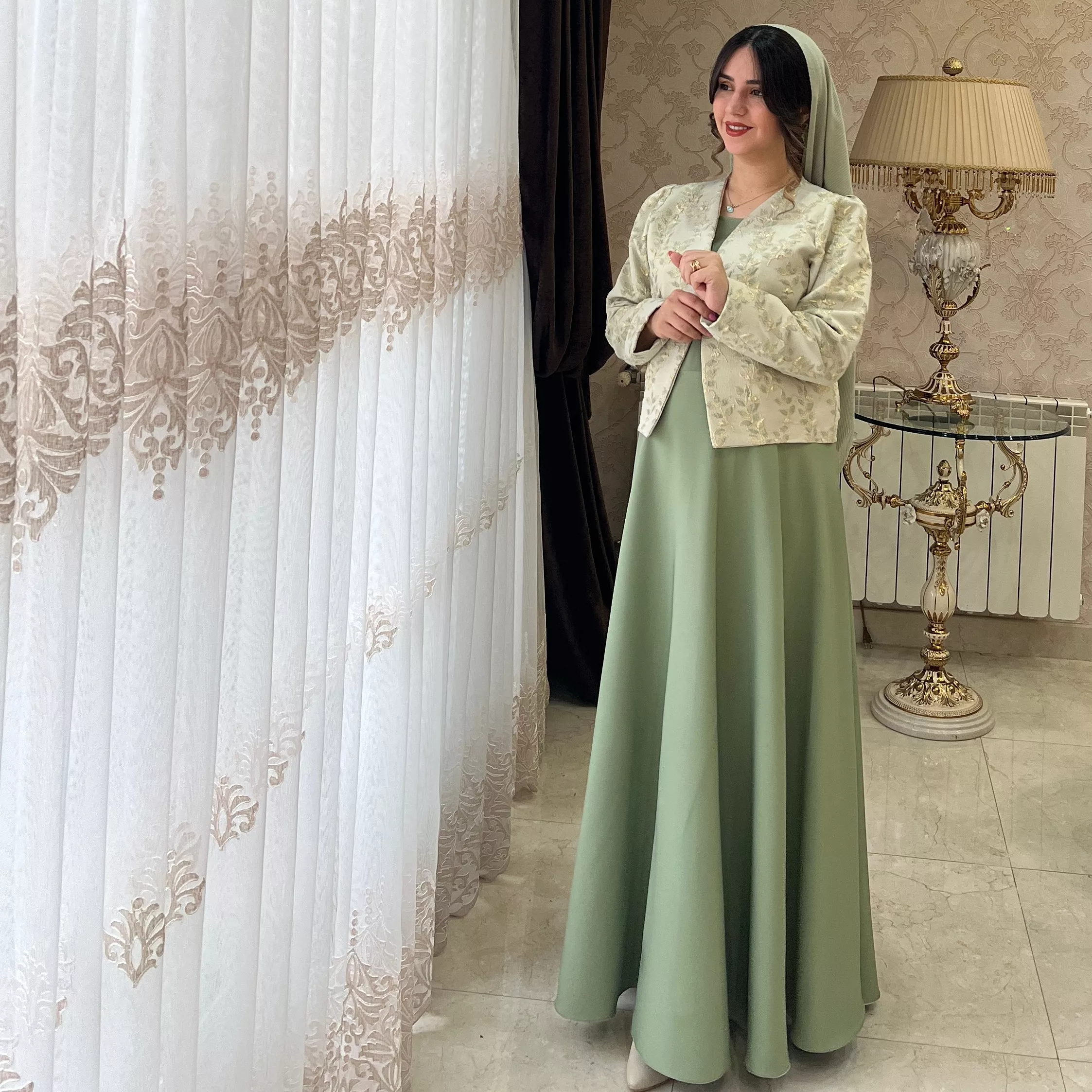 خرید کت و سرافان شکوفه سبز قد ۱۳۵ بند کمر دارد 