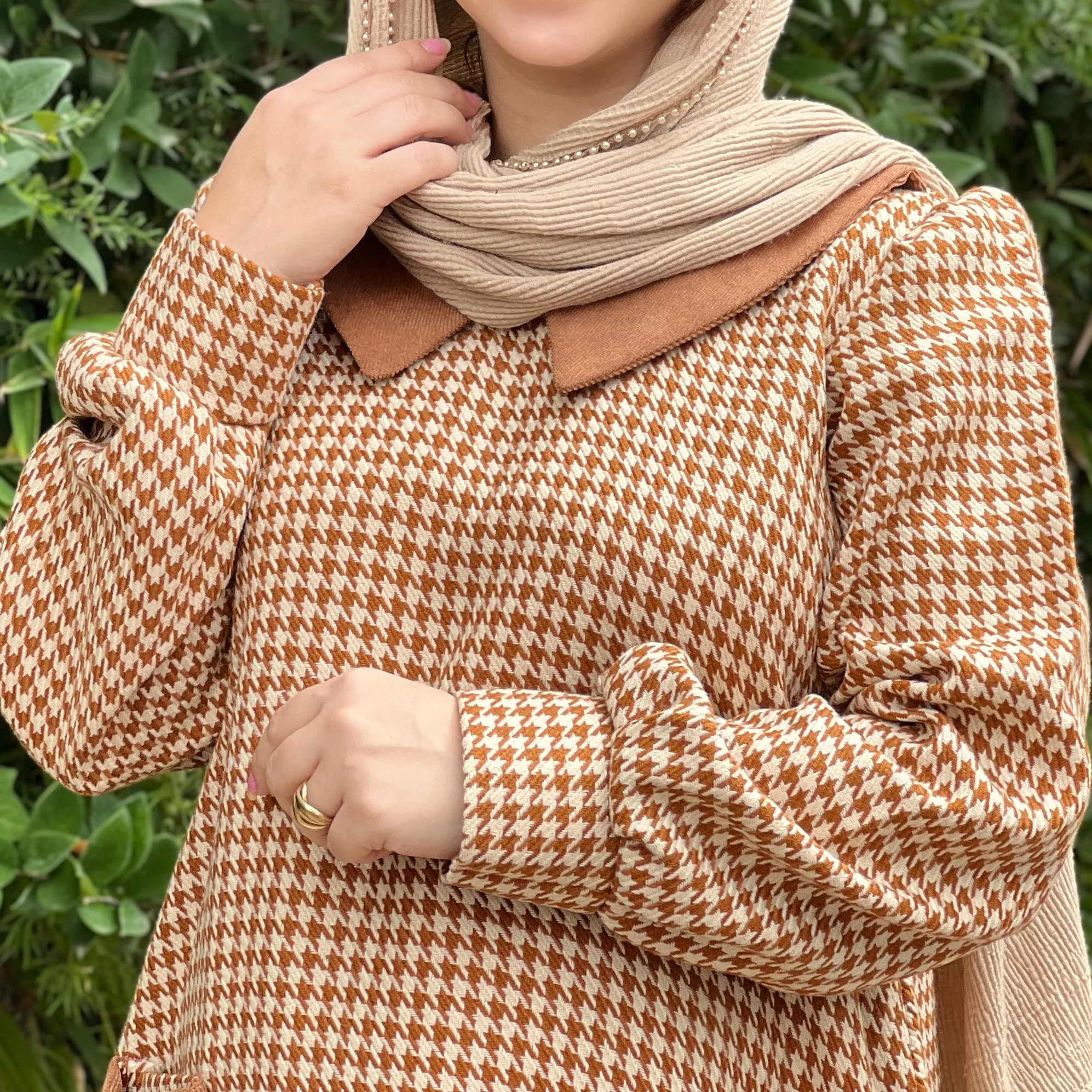 خرید پیراهن پاییزی نارنج قد ۱۲۸ بند کمر دارد 