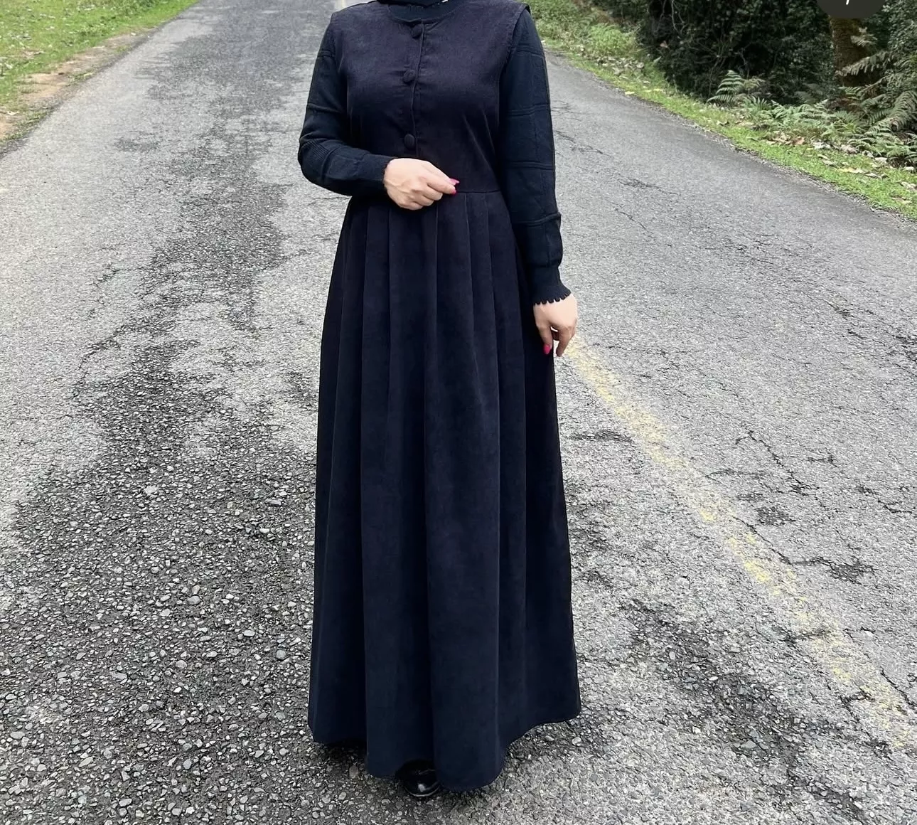 خرید کت و سرافان مشکی جلو دکمه دار قد ۱۳۵ سانت 