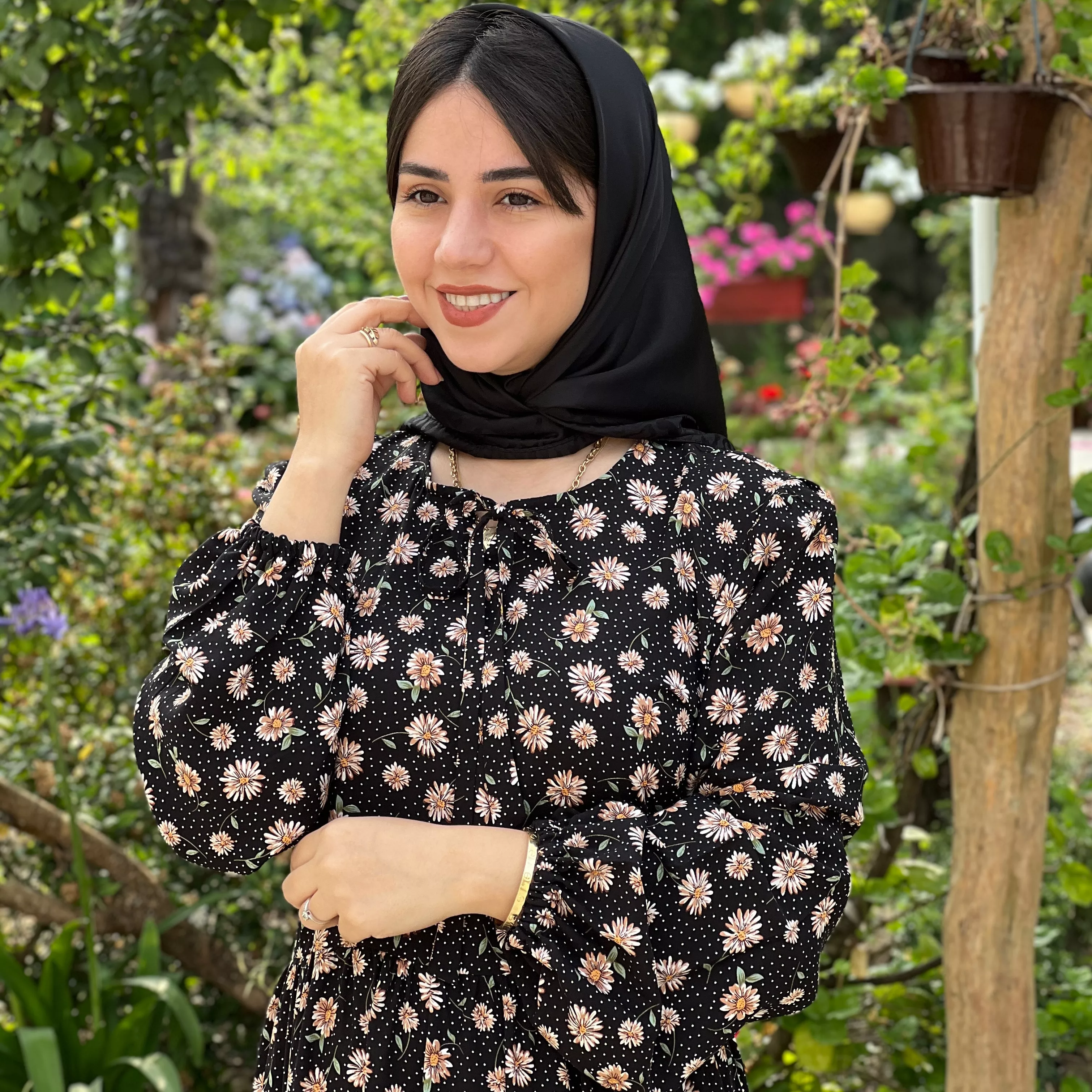 خرید پیراهن نخی بابونه مشکی قد ۱۳۵ بند کمر دارد 